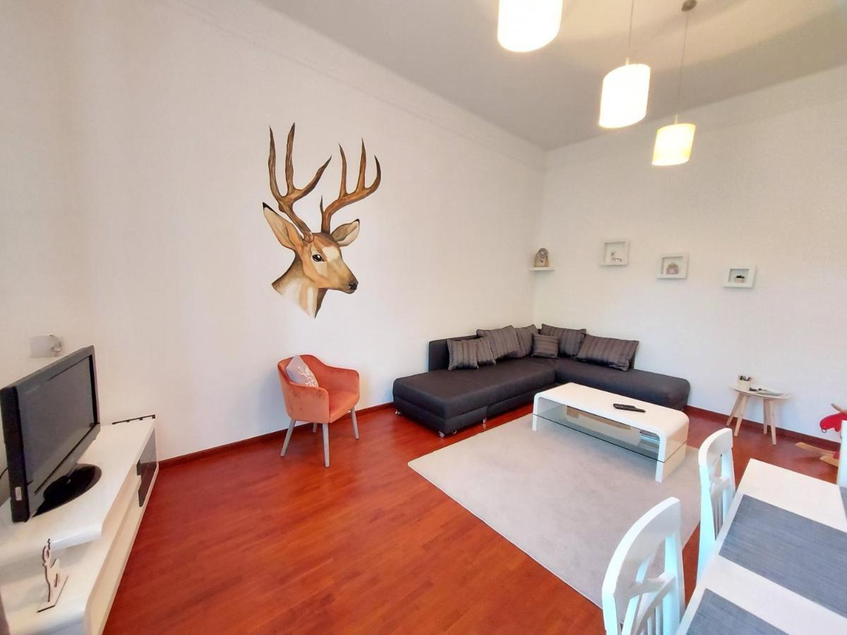 Deák Apartman Sopron Bagian luar foto