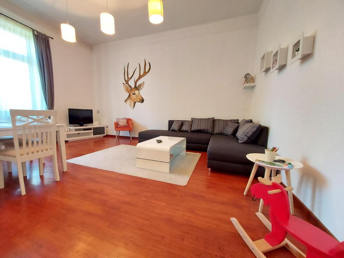 Deák Apartman Sopron Bagian luar foto