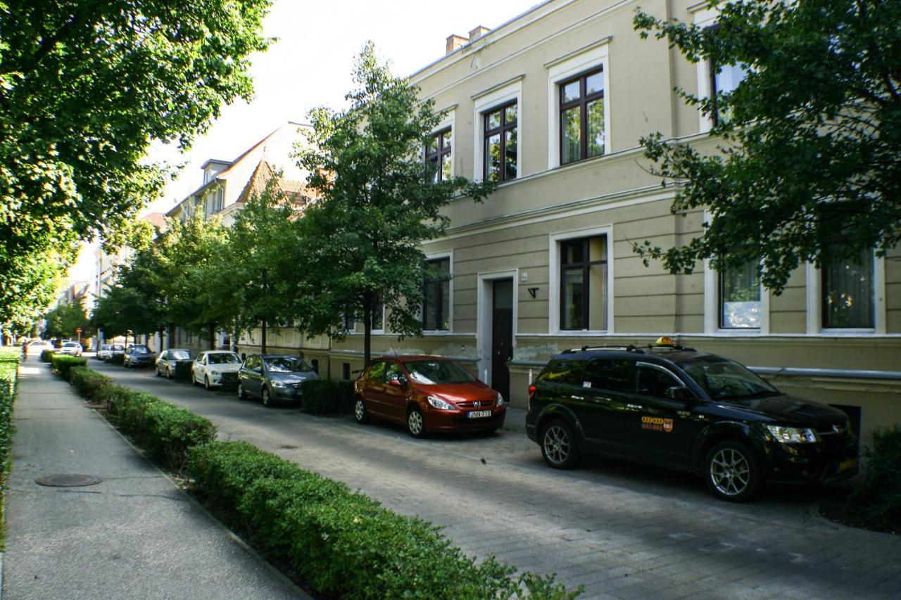Deák Apartman Sopron Bagian luar foto